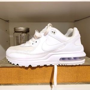 Nike air max boys sz 6